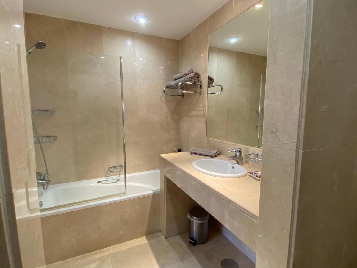Apartamento Con Piscina ,Playa Con Vistas Panoramicas En La Marina De Sotogrande San Roque  Zewnętrze zdjęcie