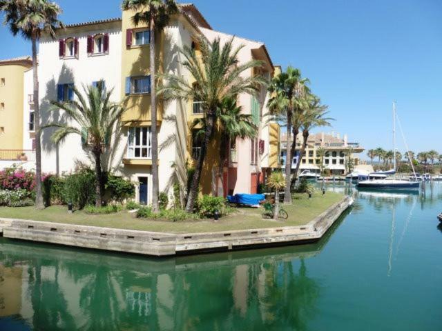 Apartamento Con Piscina ,Playa Con Vistas Panoramicas En La Marina De Sotogrande San Roque  Zewnętrze zdjęcie