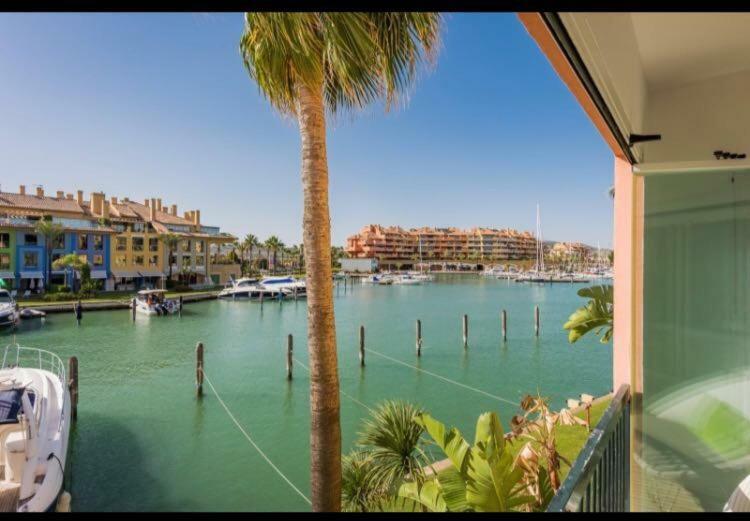 Apartamento Con Piscina ,Playa Con Vistas Panoramicas En La Marina De Sotogrande San Roque  Zewnętrze zdjęcie